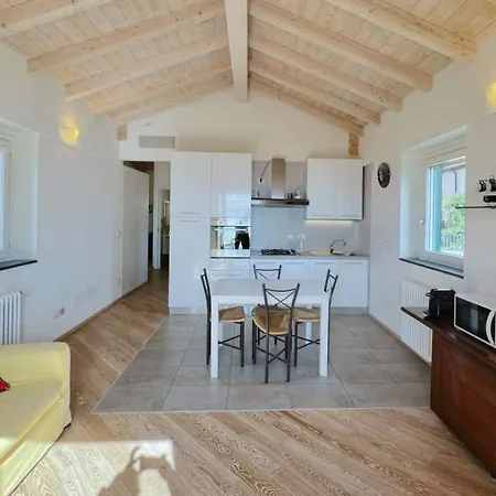 Luminosa Mansarda Con Vista Mare * فاراتسي