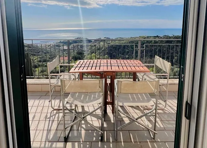 شقة Luminosa Mansarda Con Vista Mare